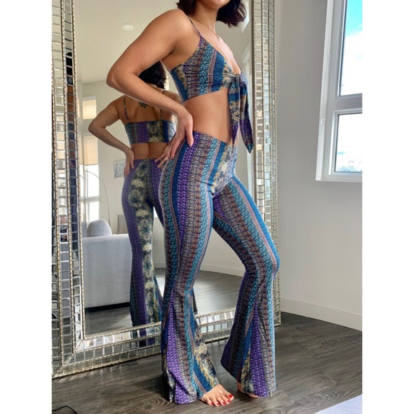 🦋ONE LEFT! 🦋Boho Tie Top - Picture 4 of 4